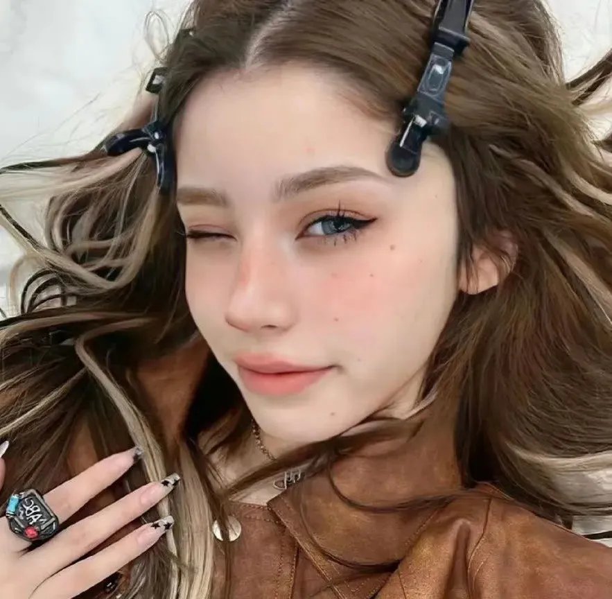 《卷弗第二季》封面